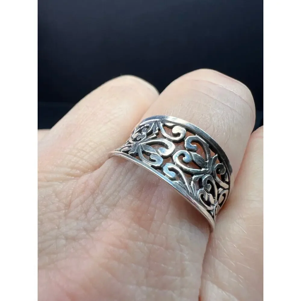 Vintage Sterling Silver Scrolling Delicate Design Ring Size 8